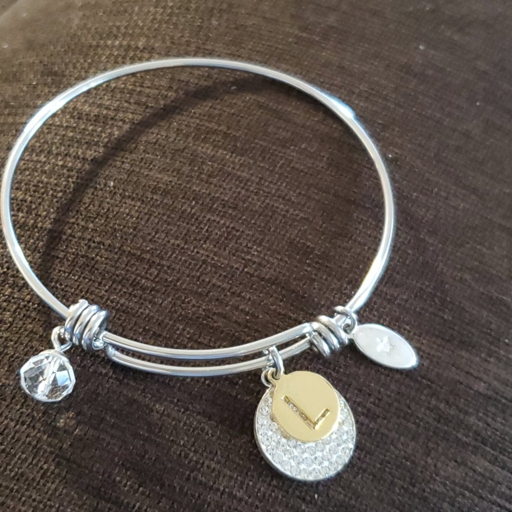 Unwritten silver initial (L) bangle bracelet